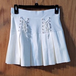 White tennis skirt/skort